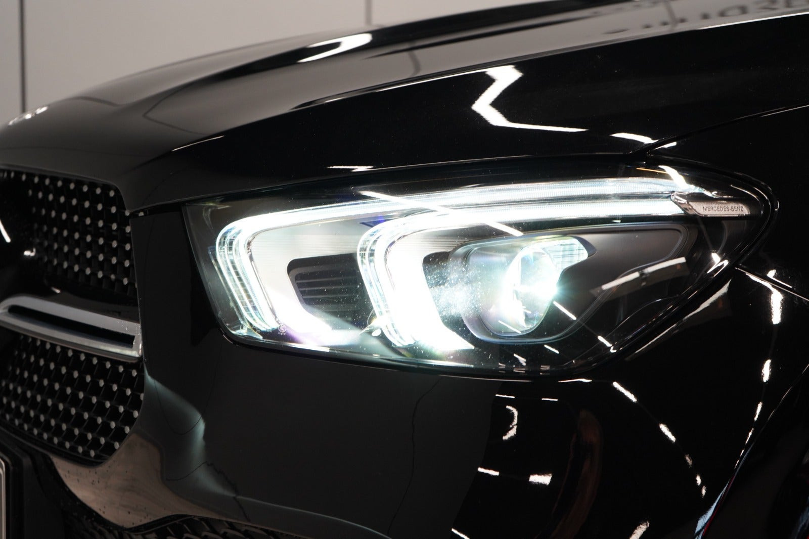 Sort Mercedes GLE350 de fra 2020