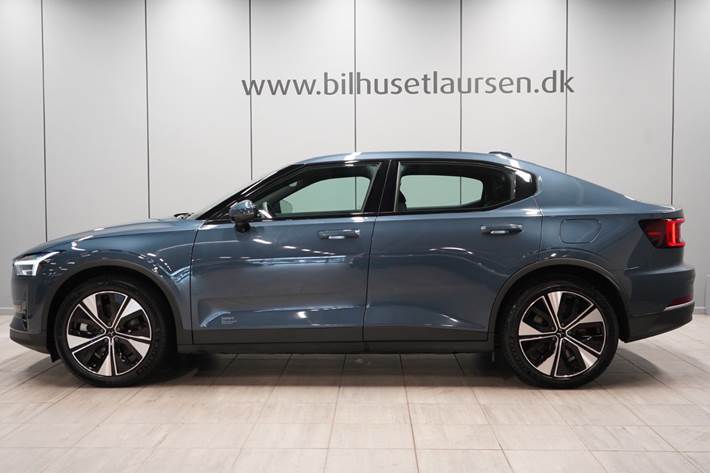 Blå Polestar 2 fra 2023
