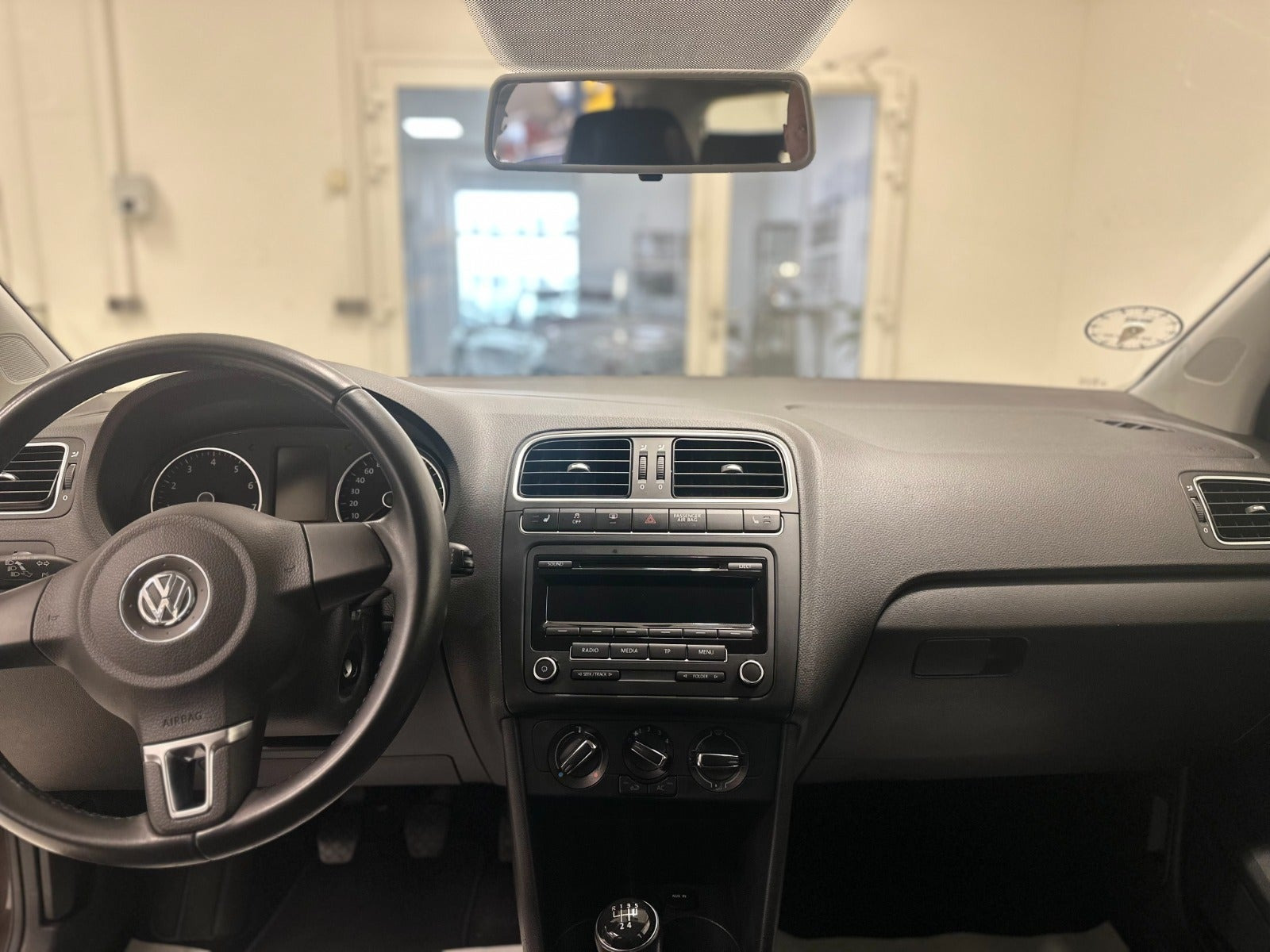 Brun VW Polo fra 2013
