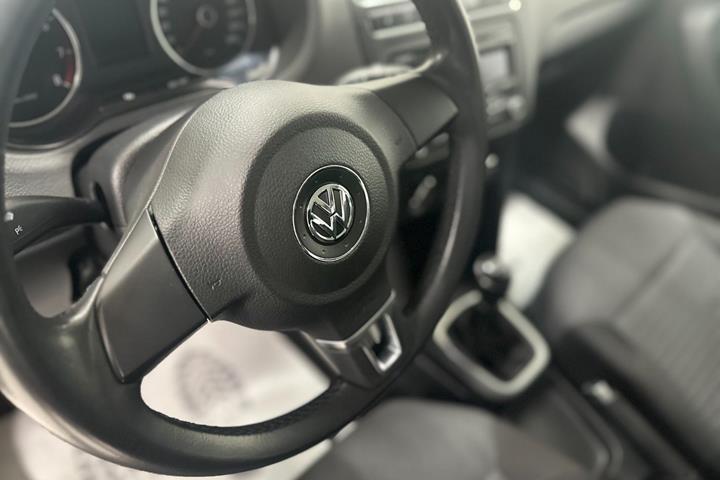 Brun VW Polo fra 2013