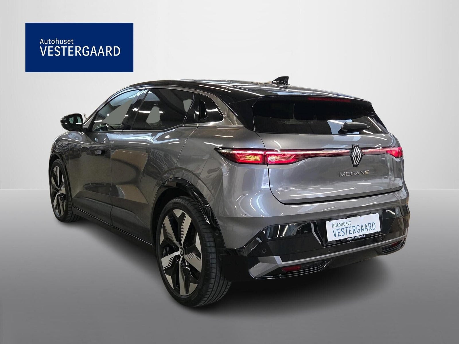 Grå Renault Megane E-Tech fra 2022