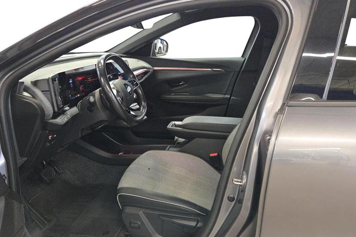 Grå Renault Megane E-Tech fra 2022