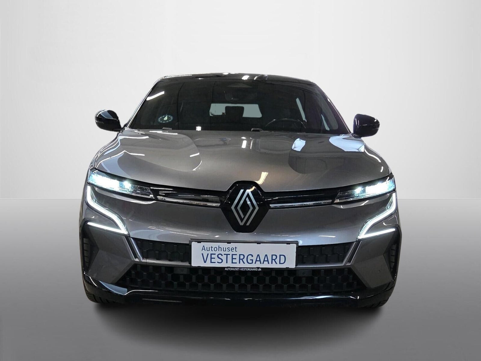 Grå Renault Megane E-Tech fra 2022