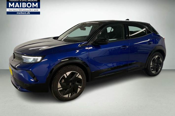Blå Opel Mokka-e fra 2025