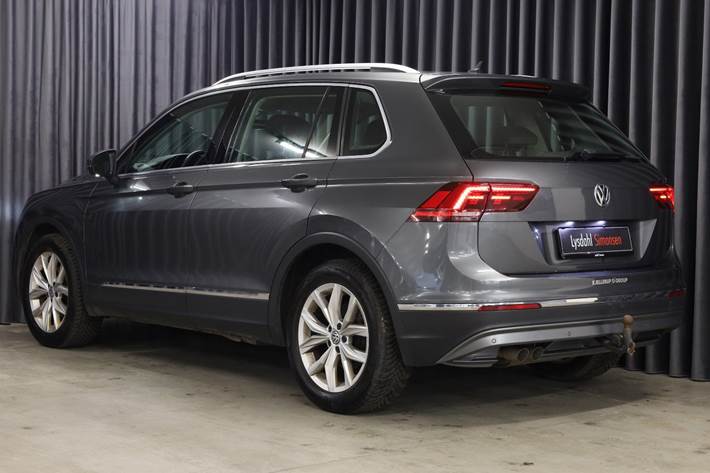 Grå VW Tiguan fra 2018