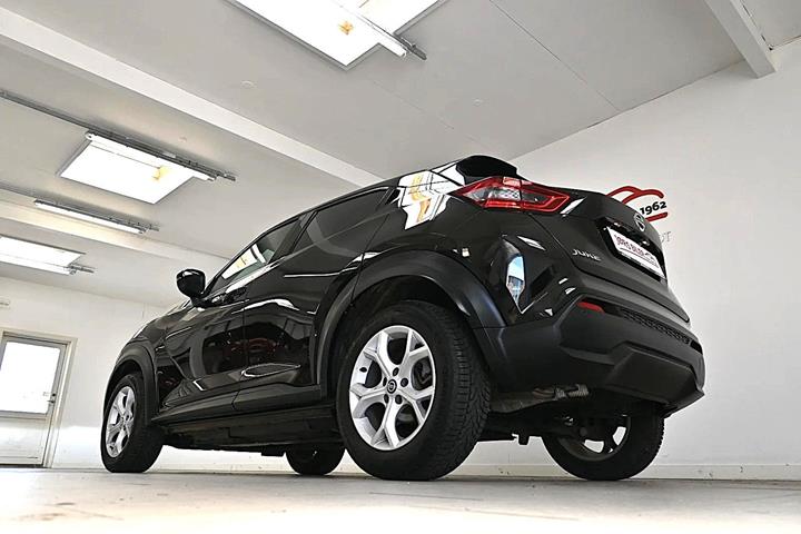 Sort Nissan Juke fra 2021