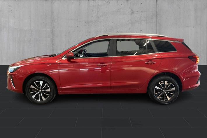 Rød MG MG5 fra 2022