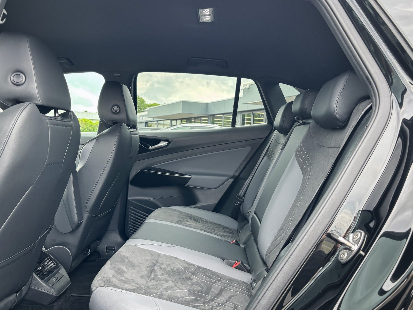 Sort VW ID.4 fra 2025