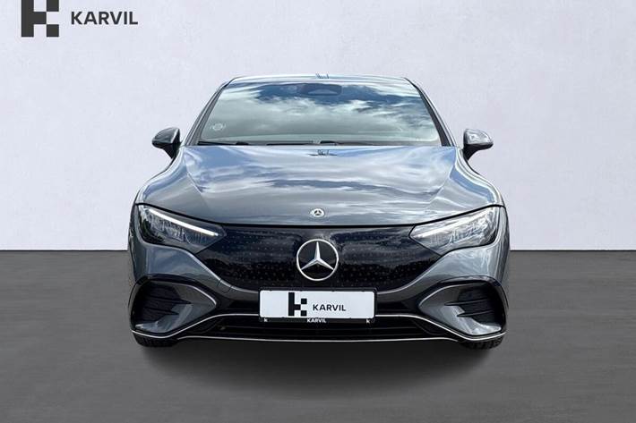 Grå Mercedes EQE350 fra 2024
