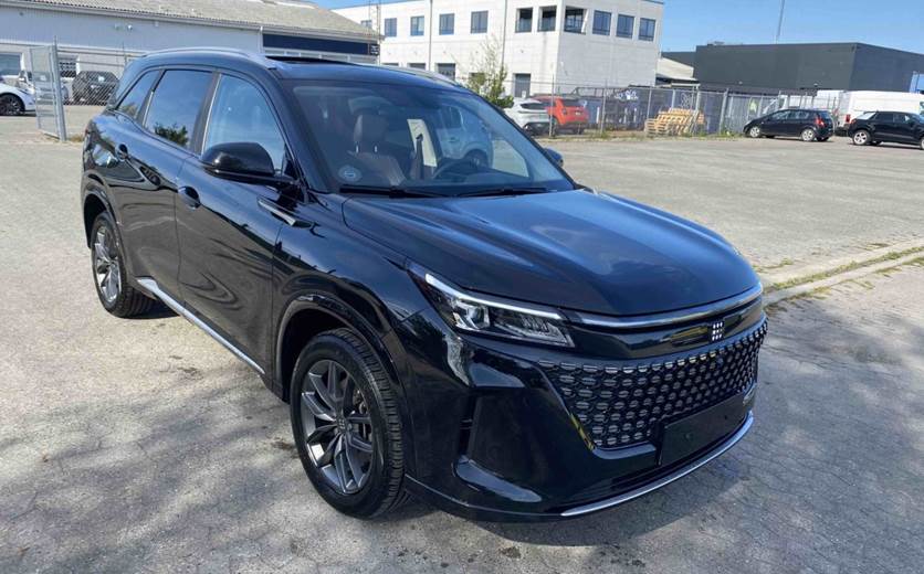 Navor E5 1,5 PHEV Rock