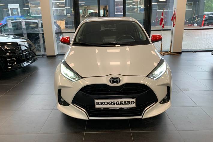 Hvid Mazda 2 fra 2022