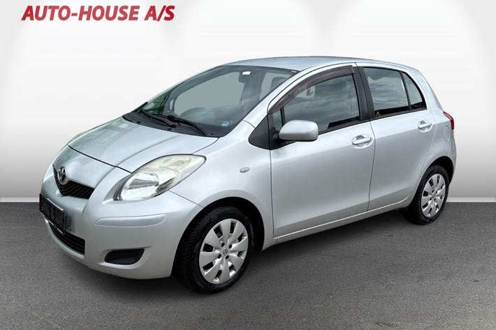 undefined Toyota Yaris fra 2010