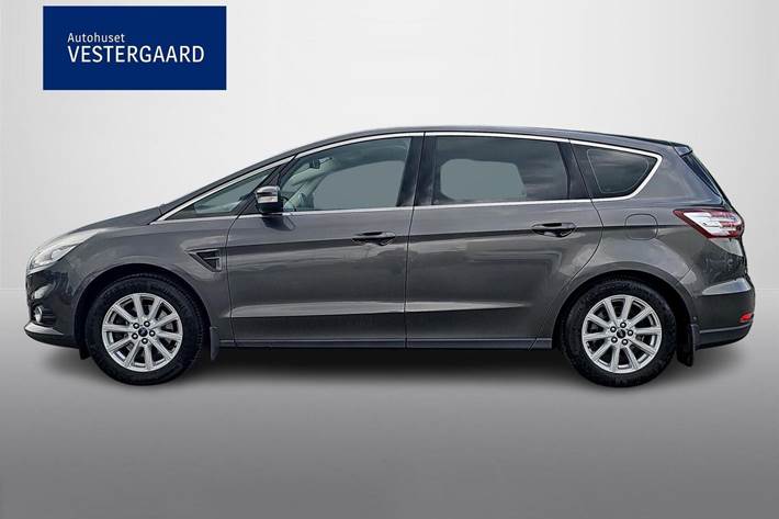 Grå Ford S-MAX fra 2016