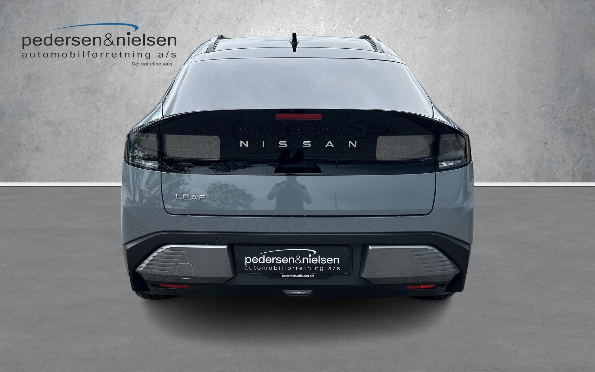 Sort Nissan Leaf fra 2026