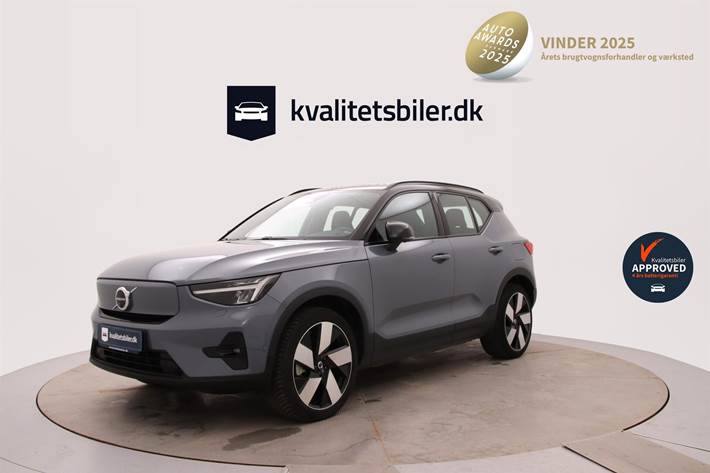 Grå Volvo XC40 fra 2022