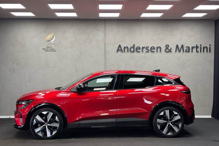Rød Renault Mégane fra 2023