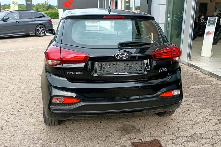 Sort Hyundai i20 fra 2018