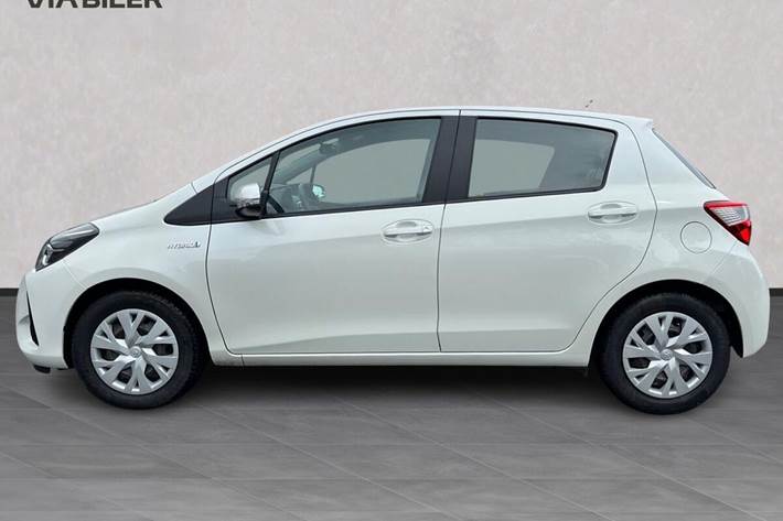 Hvid Toyota Yaris fra 2017