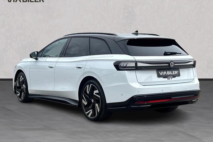 Hvid VW ID.7 fra 2026