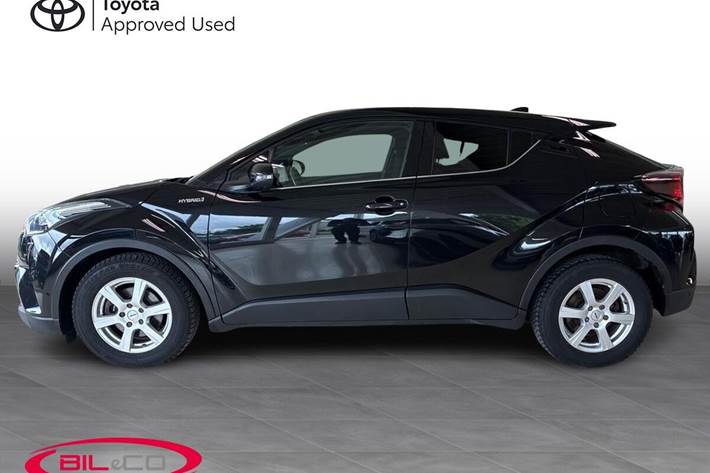 Sort Toyota C-HR fra 2019