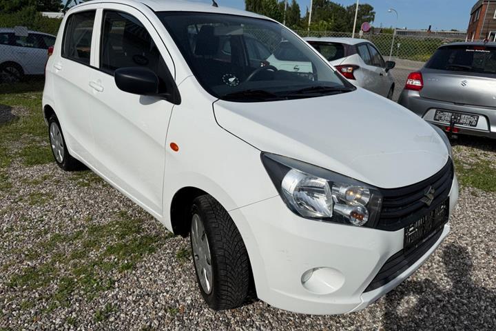 Hvid Suzuki Celerio fra 2015
