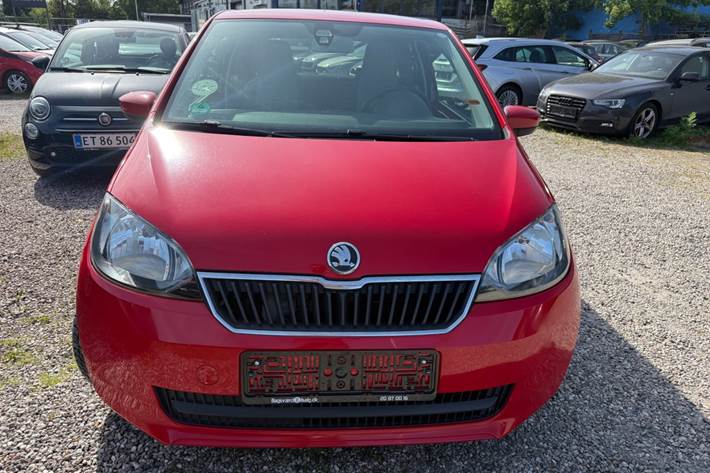 Rød Skoda Citigo fra 2013