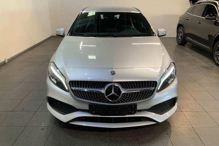 Sølv Mercedes A200 fra 2017