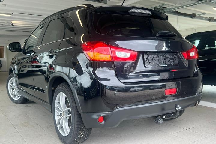 Sort Mitsubishi ASX fra 2015
