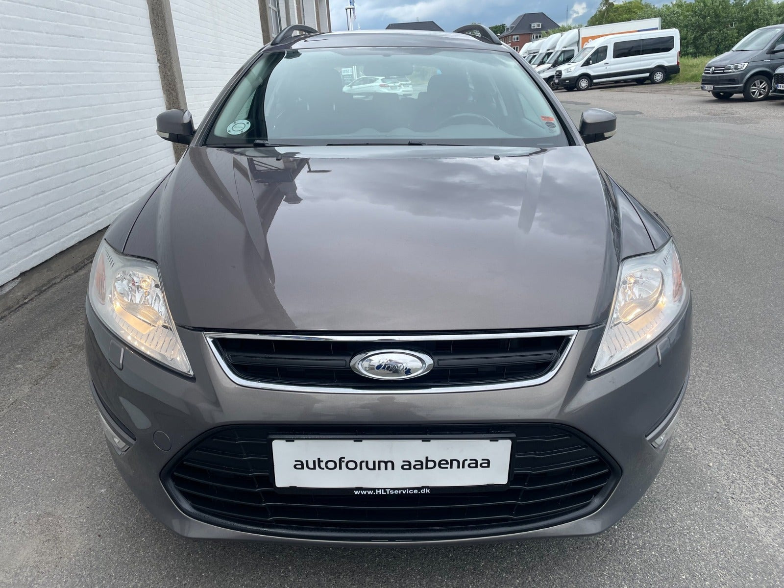 Brun Ford Mondeo fra 2011