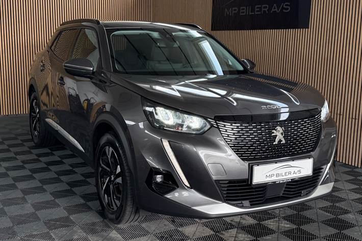 Grå Peugeot 2008 fra 2021