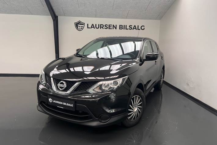 Sort Nissan Qashqai fra 2017
