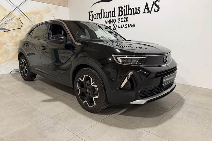Sort Opel Mokka-e fra 2022