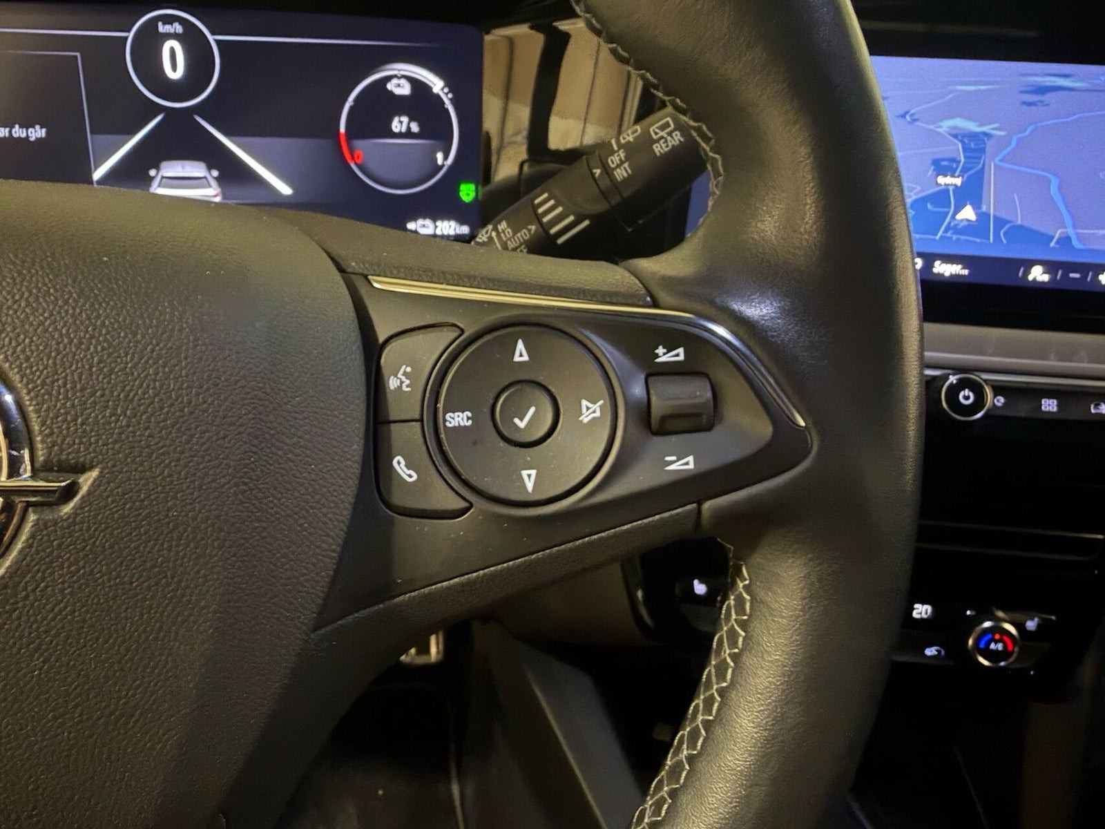 Sort Opel Mokka-e fra 2022