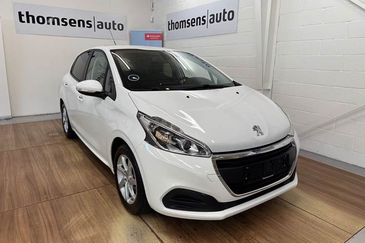 Hvid Peugeot 208 fra 2017