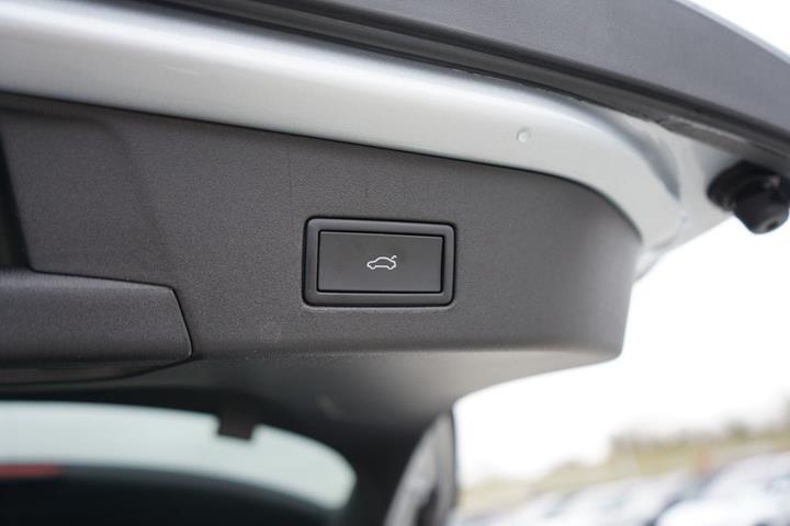 Sølv VW ID.4 fra 2025