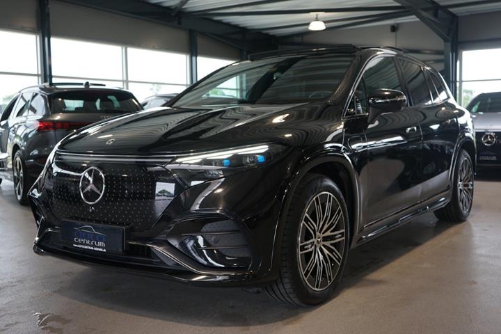 Sort Mercedes EQS450 SUV fra 2024