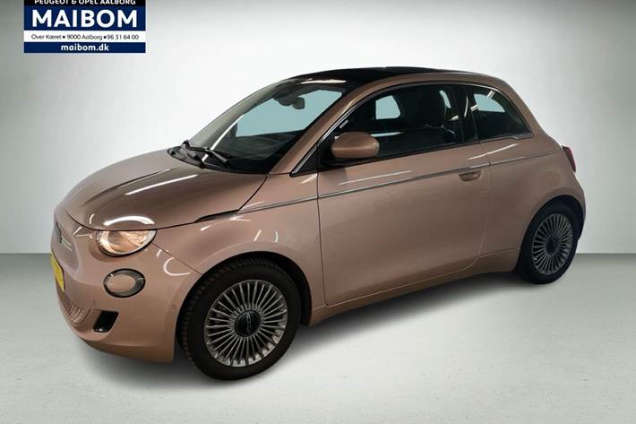 Grå Fiat 500e fra 2023 set udefra