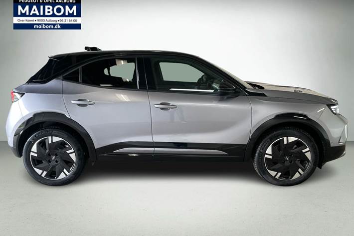 Grå Opel Mokka-e fra 2025