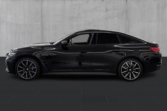Sort BMW i4 fra 2025