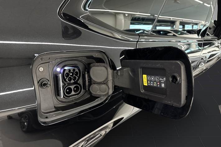 Sort BMW i4 fra 2025