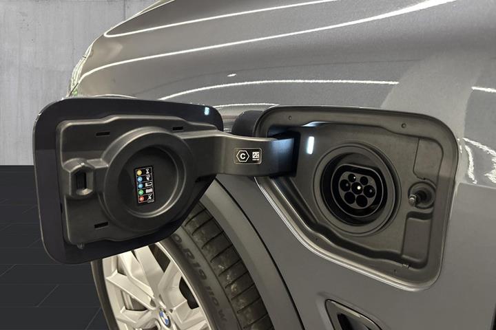 Grå BMW X5 fra 2020