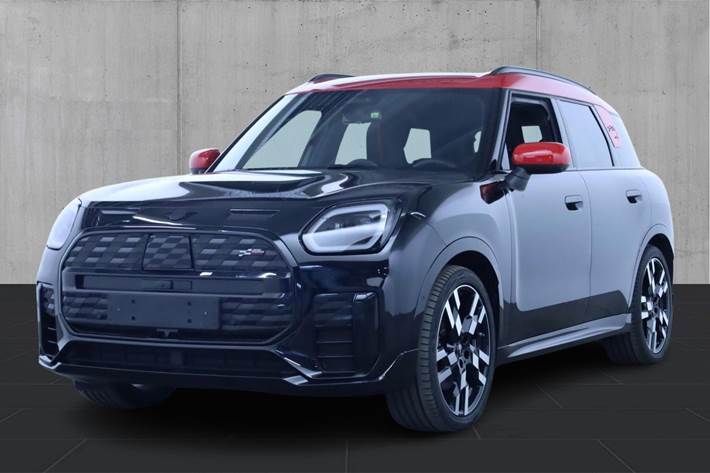 Sort Mini Countryman SE fra 2024
