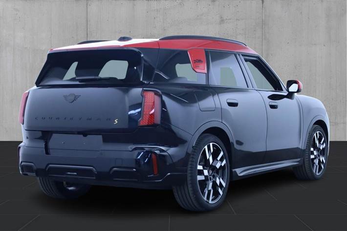 Sort Mini Countryman SE fra 2024