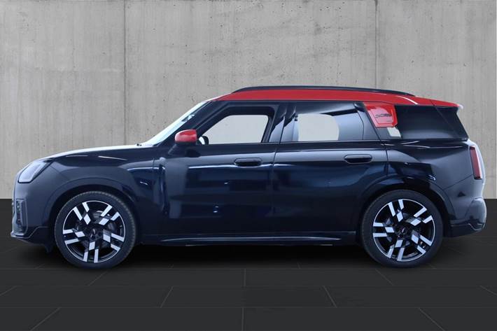Sort Mini Countryman SE fra 2024