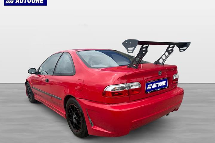 Rød Honda Civic fra 1994