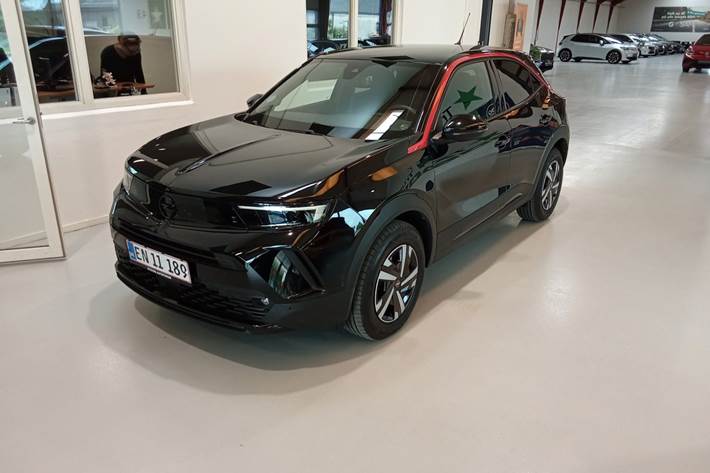 Sort Opel Mokka-e fra 2023