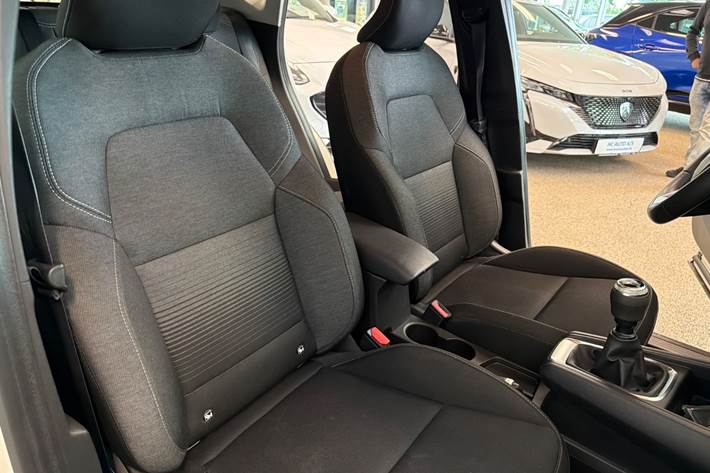 Hvid Renault Captur fra 2020