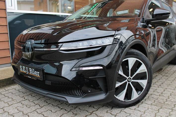 Sort Renault Megane E-Tech fra 2022