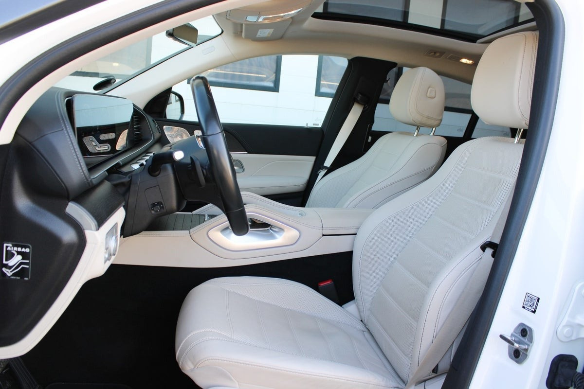 Grøn Mercedes GLE350 de fra 2022