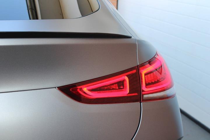 Grøn Mercedes GLE350 de fra 2022